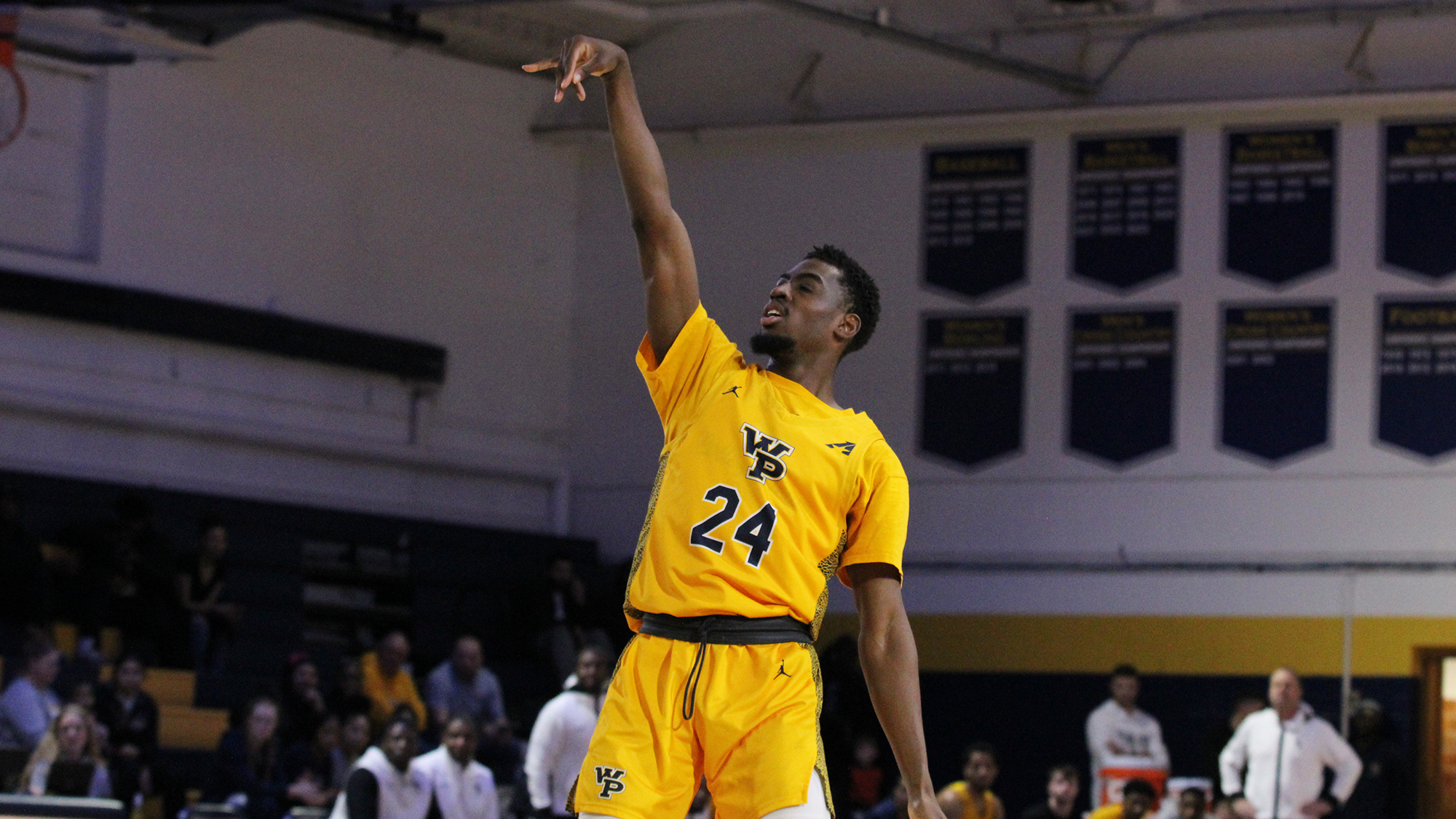 Statesmen Lose High-Scoring Affair to CMU