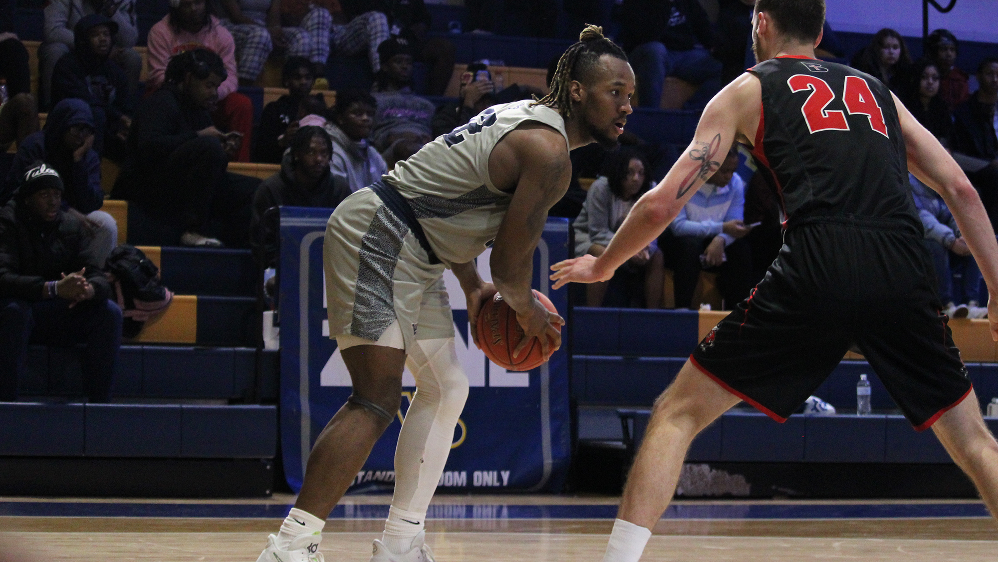Statesmen Unable to Catch Ravens