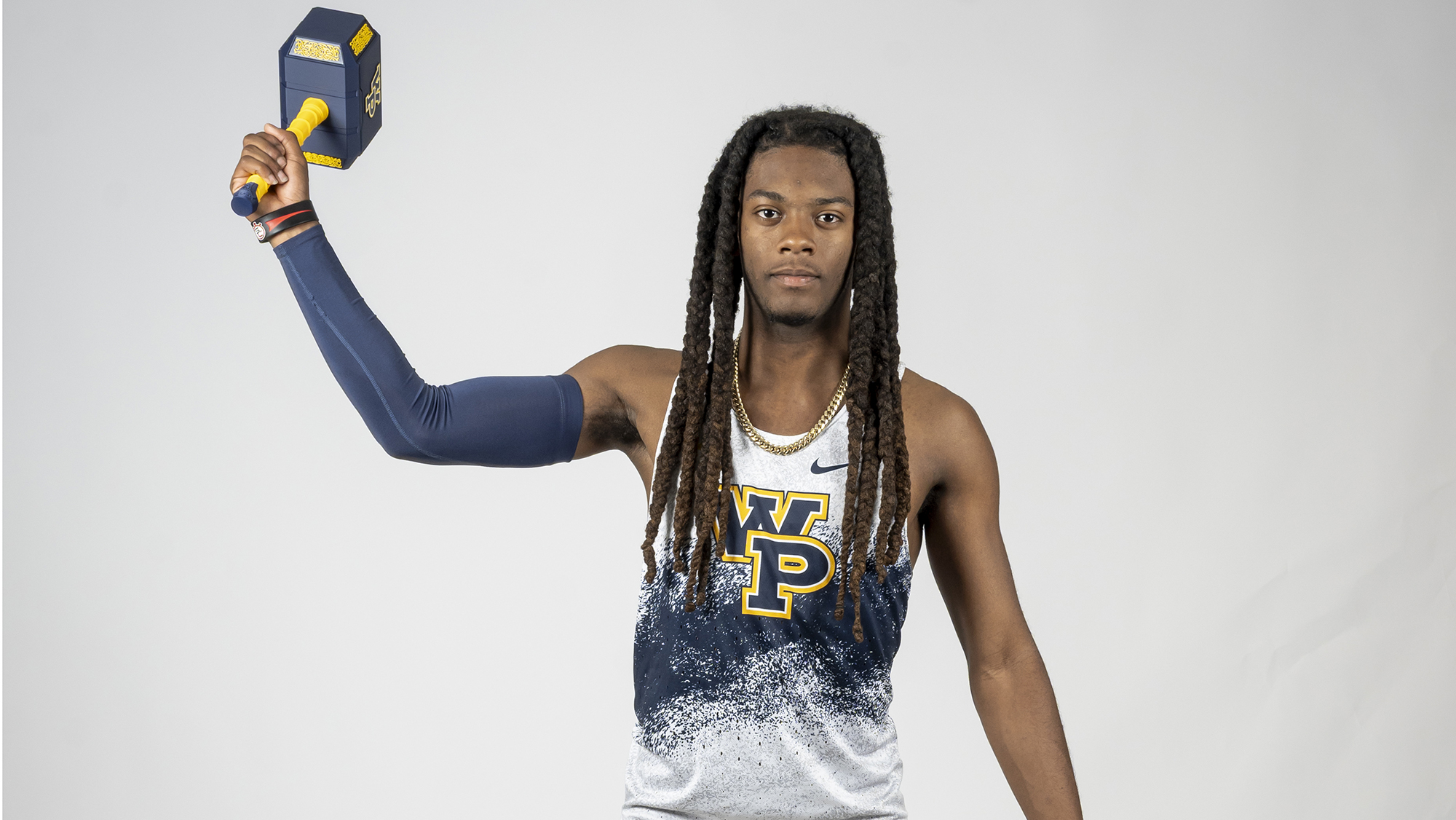 Taylor Breaks Record, Three Qualify as WPU Splits Squad