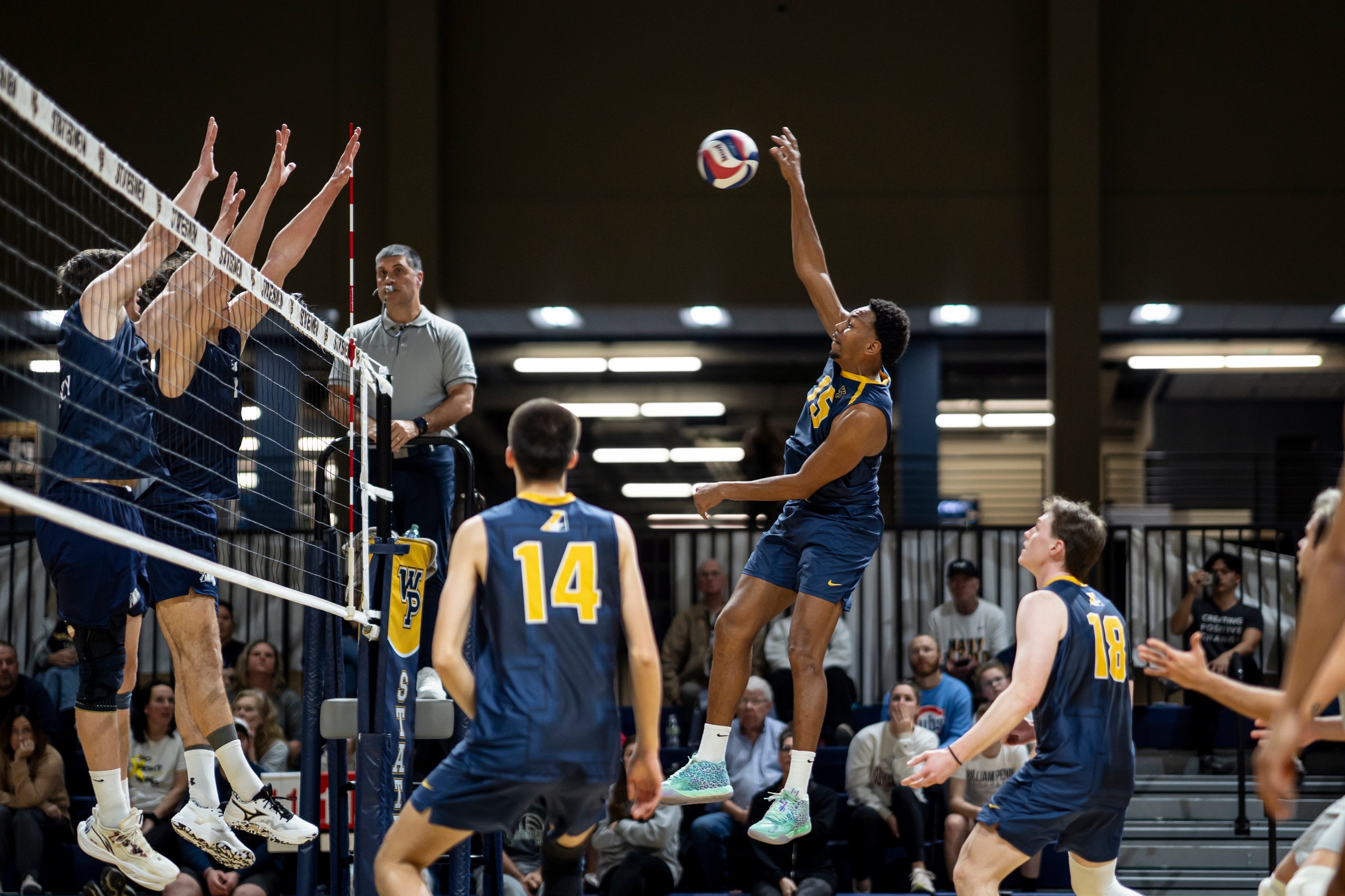 Statesmen Grind Out Road Sweep Over Clarke