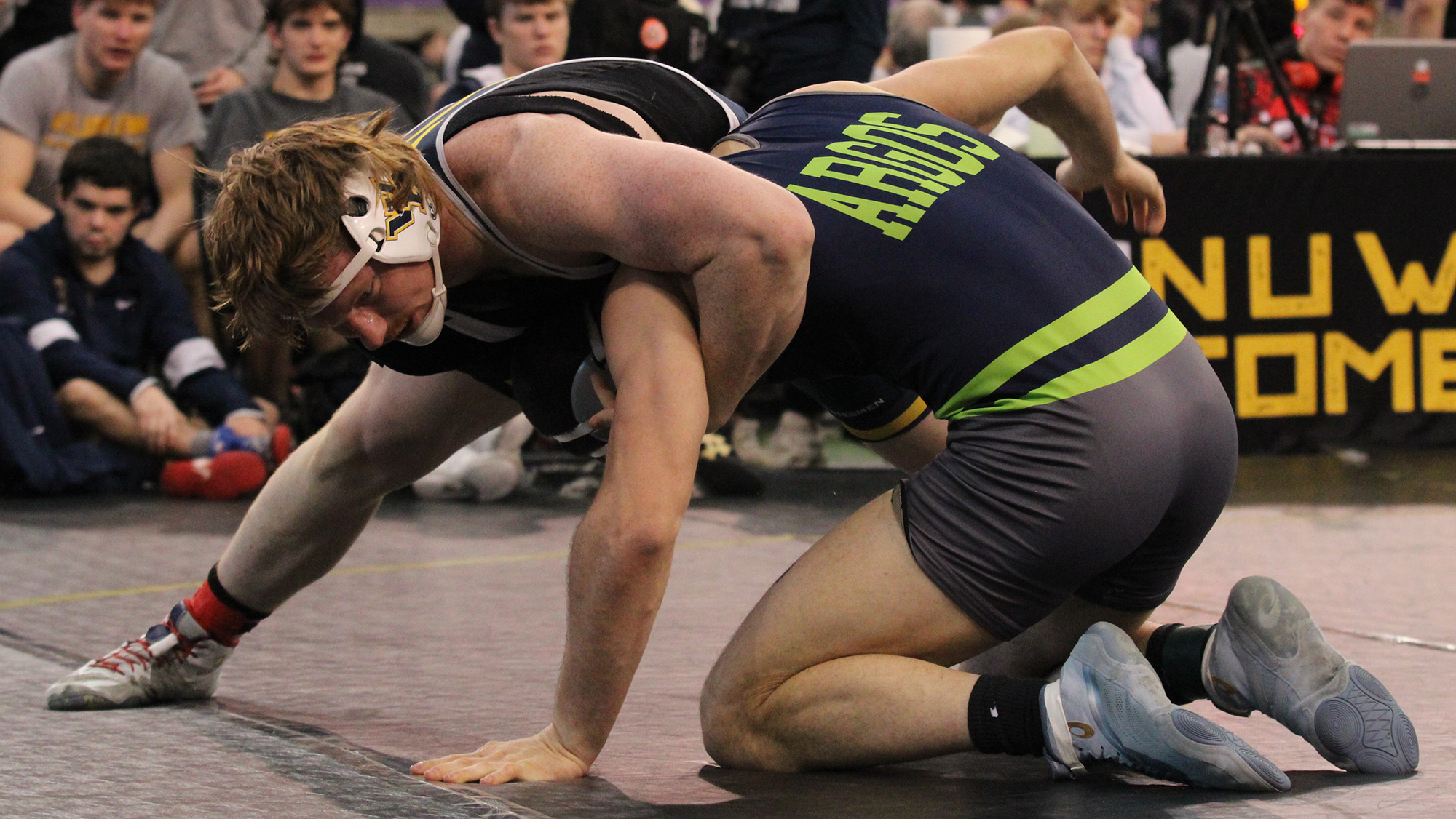 Statesmen Lose Tight 28-26 Dual Meet to Missouri Valley