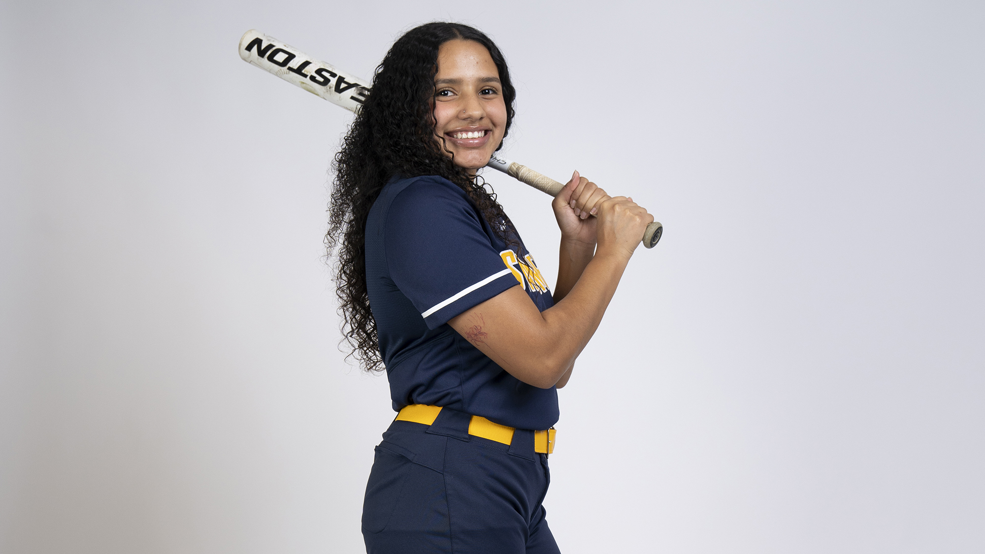 Statesmen Split Second Day of Roosevelt Tourney