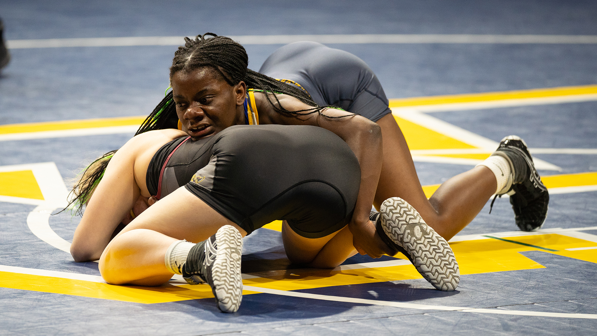 Selemani, Steinkamp Earn Nationals Berths at Heart Championship
